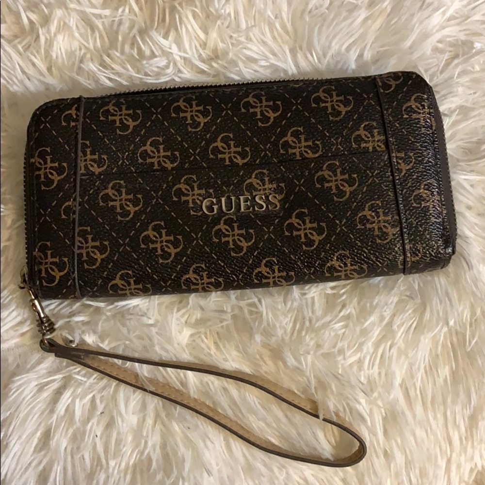 Guess Wallet
